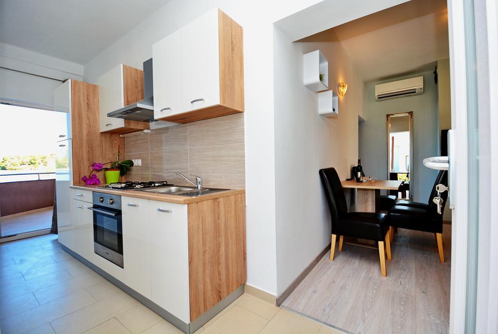 Apartments Clara นิน ภายนอก รูปภาพ