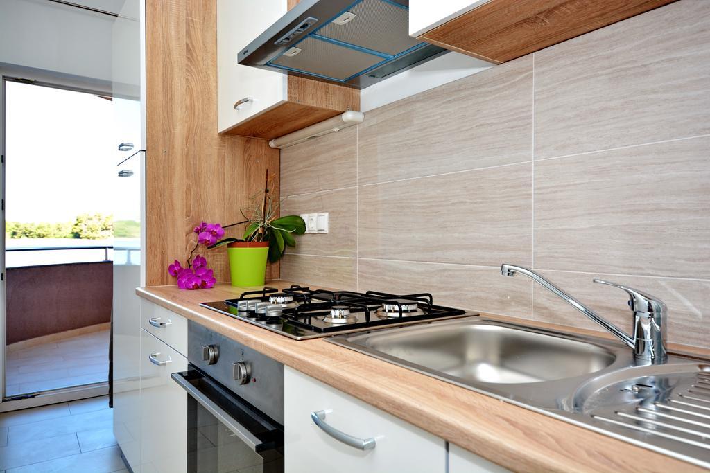 Apartments Clara นิน ภายนอก รูปภาพ