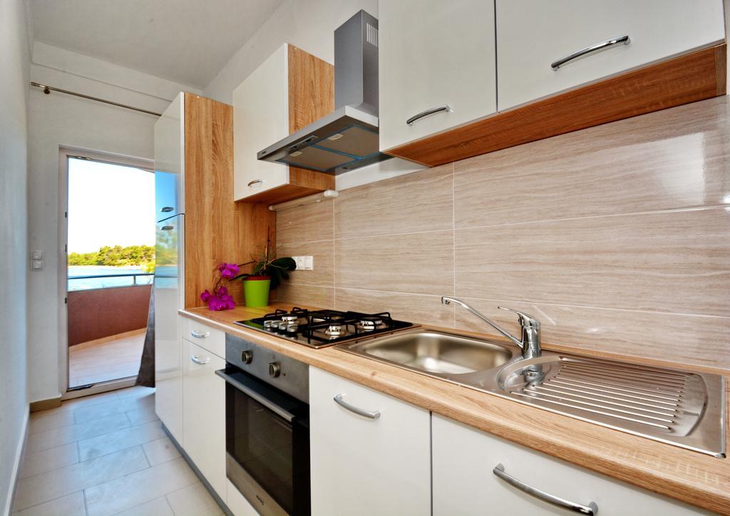 Apartments Clara นิน ภายนอก รูปภาพ