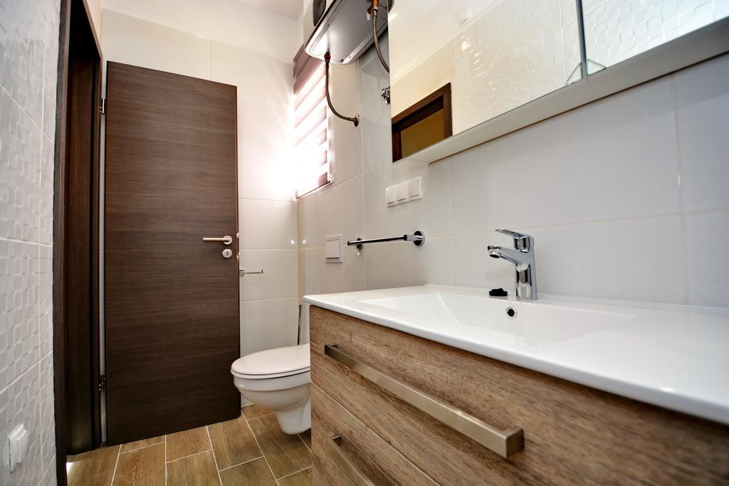 Apartments Clara นิน ภายนอก รูปภาพ